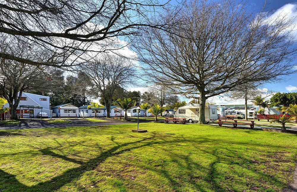 Auckland Northshore Motels & Holiday Park Buitenkant foto