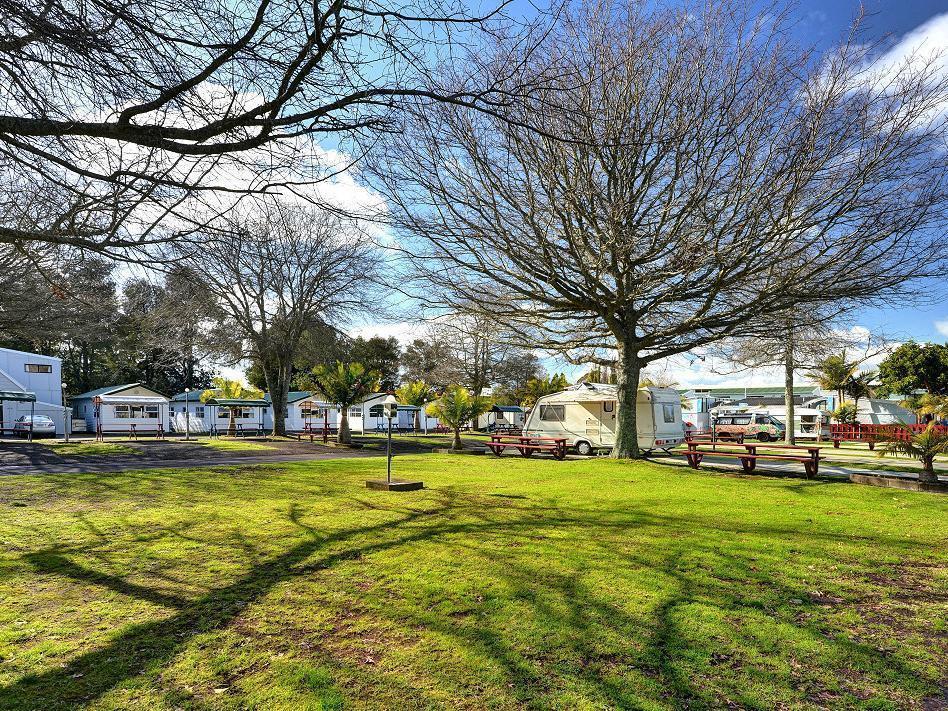 Auckland Northshore Motels & Holiday Park Buitenkant foto