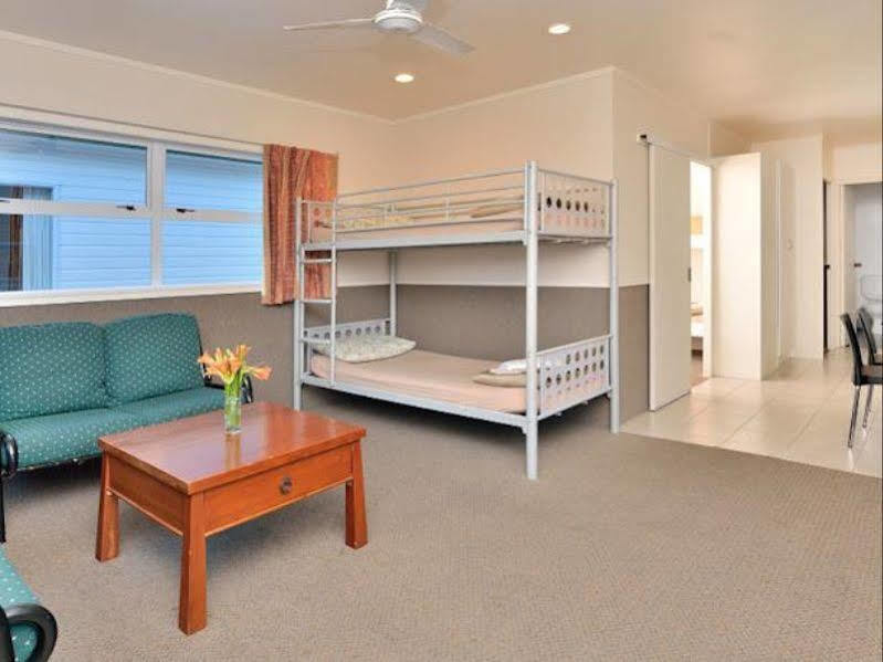 Auckland Northshore Motels & Holiday Park Buitenkant foto