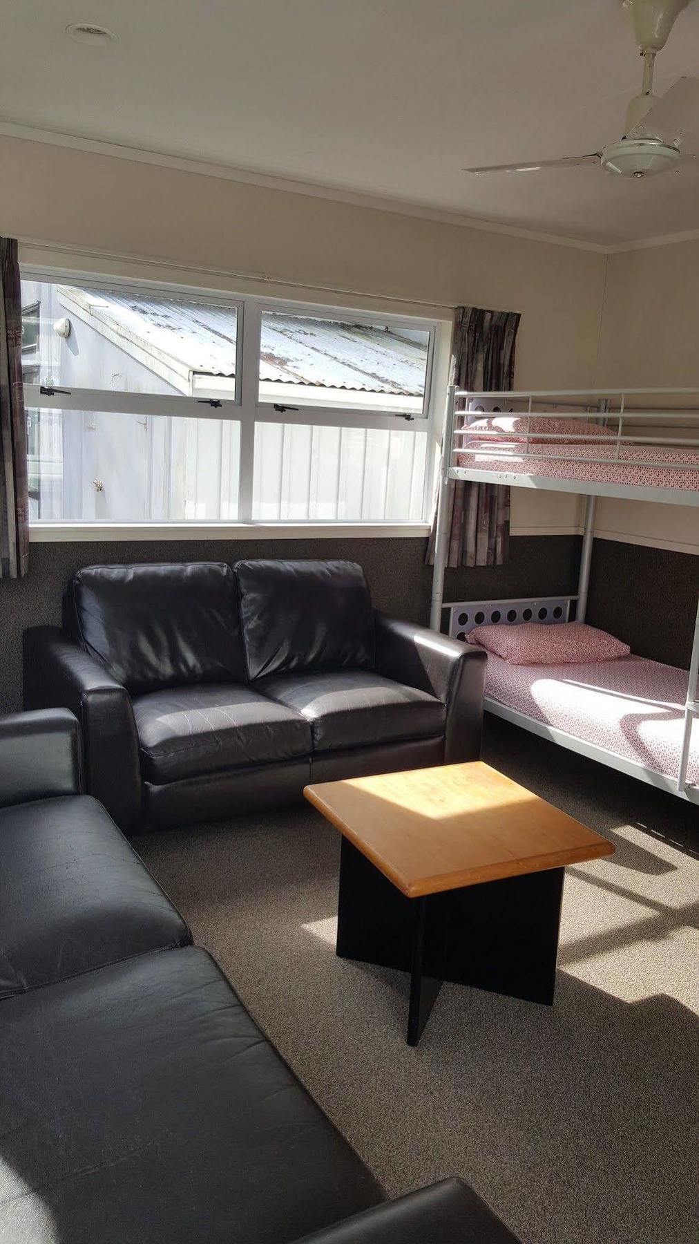 Auckland Northshore Motels & Holiday Park Buitenkant foto