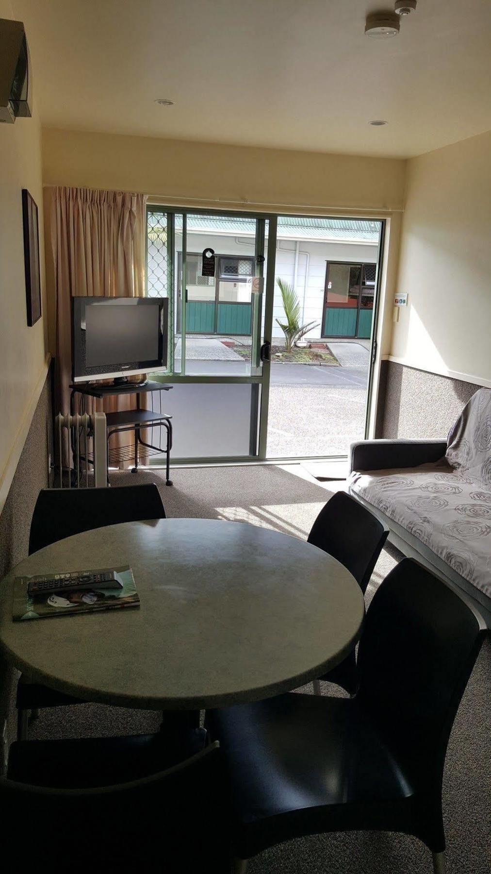 Auckland Northshore Motels & Holiday Park Buitenkant foto