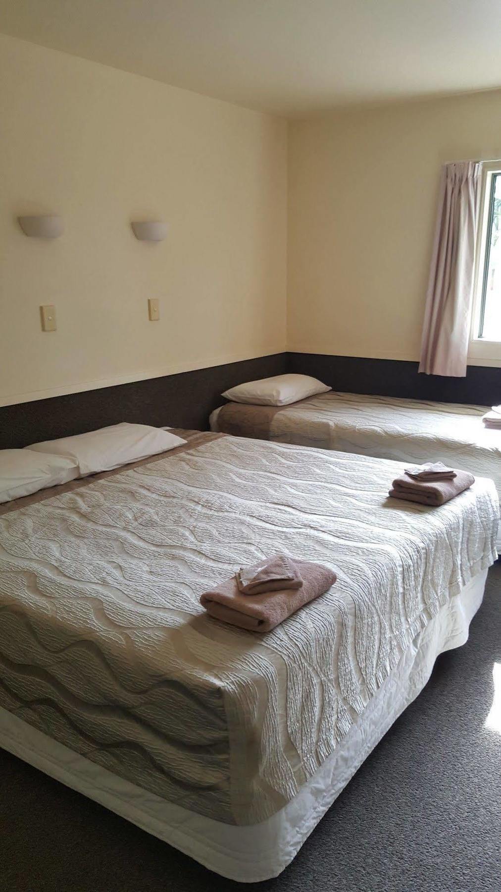 Auckland Northshore Motels & Holiday Park Buitenkant foto