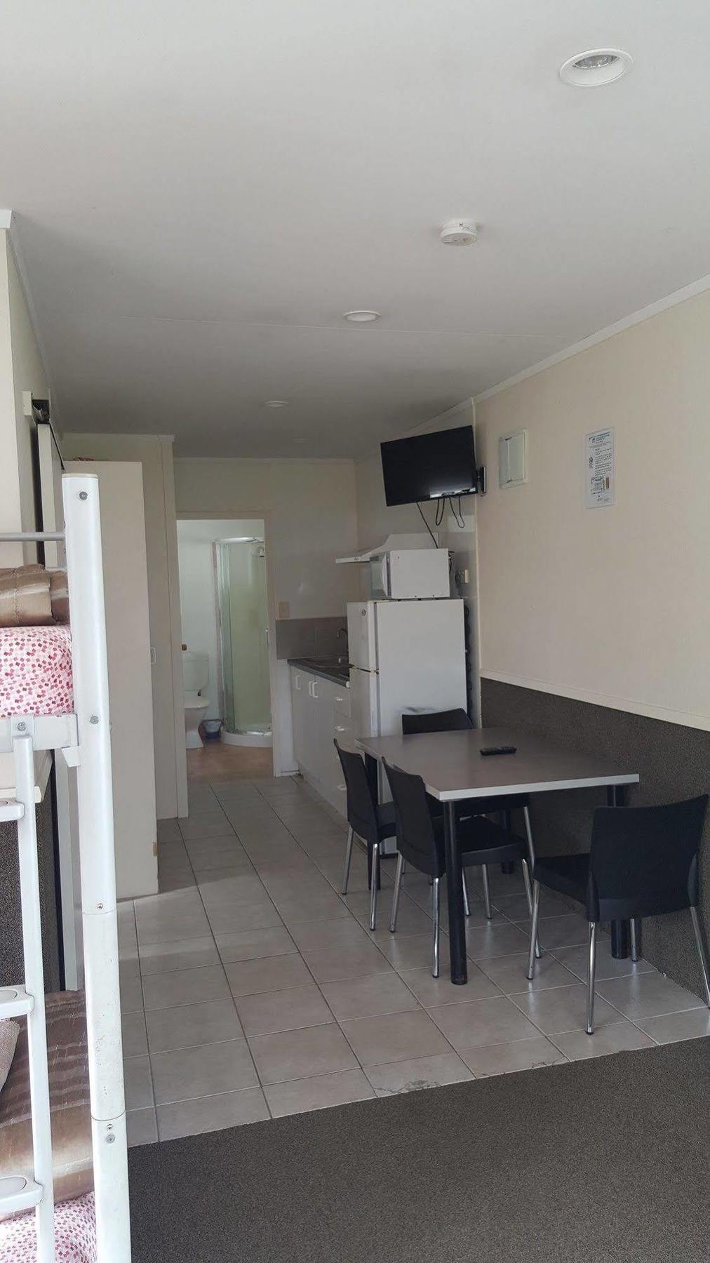 Auckland Northshore Motels & Holiday Park Buitenkant foto