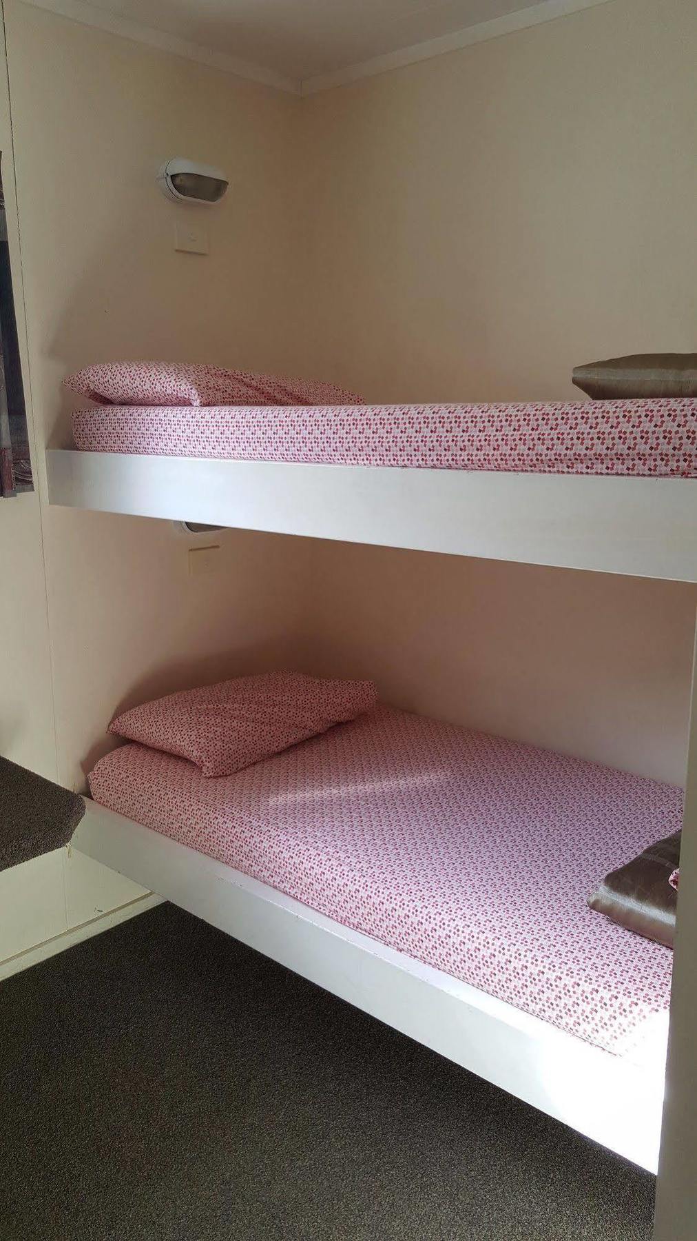 Auckland Northshore Motels & Holiday Park Buitenkant foto