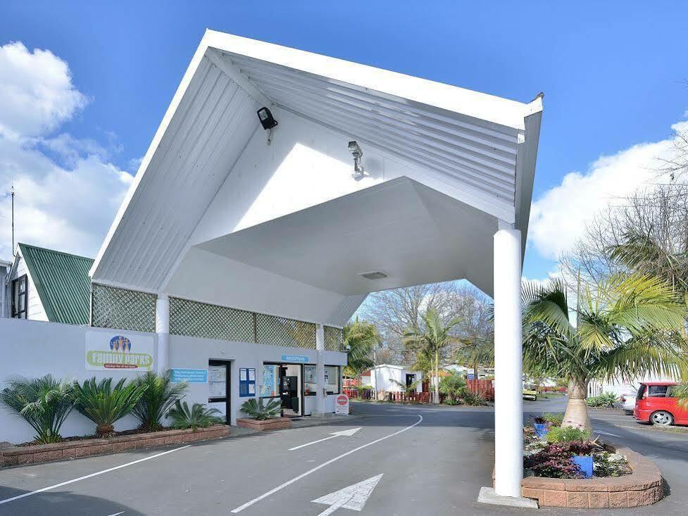 Auckland Northshore Motels & Holiday Park Buitenkant foto